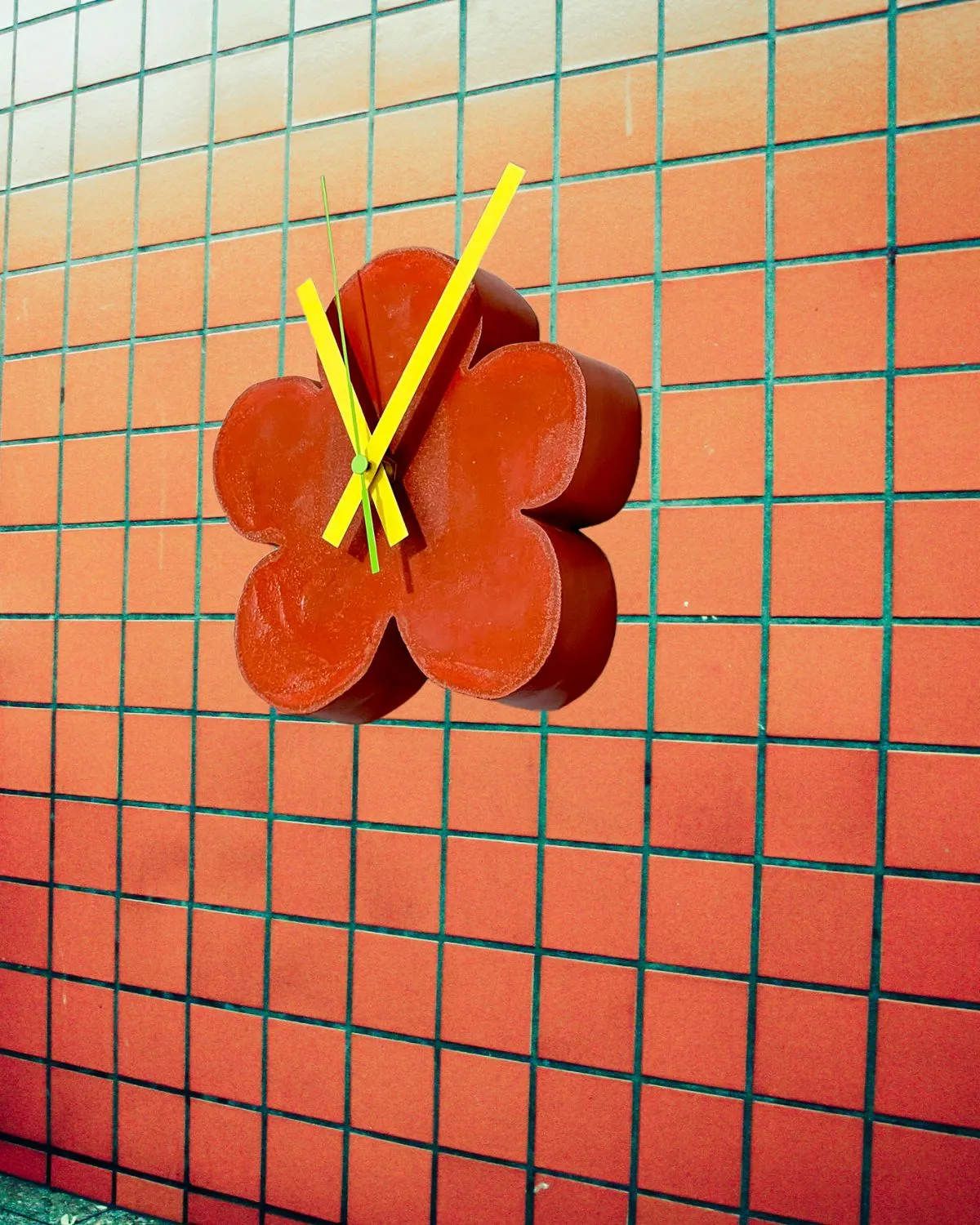Red Wallflower Clock